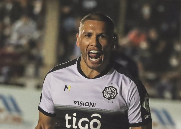 Olimpia supera a Guaireña, pero sigue en la cola