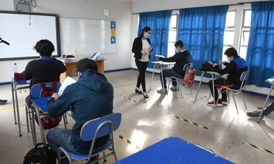 Docentes retoman clases desde este lunes