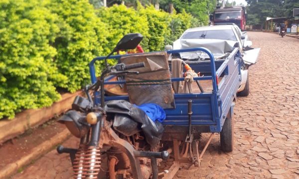 Menor que iba en un motocarro con su madre queda grave tras ser arrollados por automóvil – Diario TNPRESS