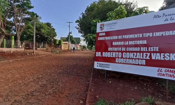 Gobernación ejecutó licitación de empedrado que realizó la municipalidad y evidencia falta de comunicación