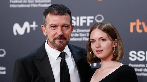 Antonio Banderas habla sobre la decisión de su hija de quitarse el apellido de su madre Melanie Griffith