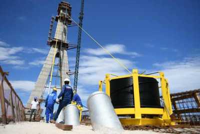 Puente de la Integración: Prosigue la instalación de cabos de atirantamiento