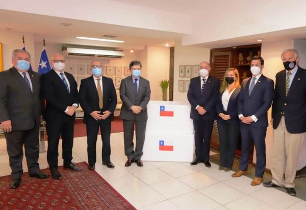 Paraguay recibe cooperación de 100.000 dosis de vacunas de Chile - La Clave