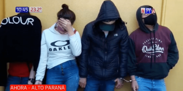 Detienen a cinco personas que trasladaban droga en Alto Paraná | Noticias Paraguay