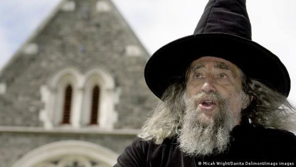 La magia se ha ido: Nueva Zelanda despide a su mago oficial