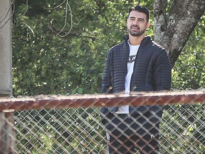 Julio Cáceres, presente en el triunfo de la Reserva de Esteche - Olimpia - ABC Color