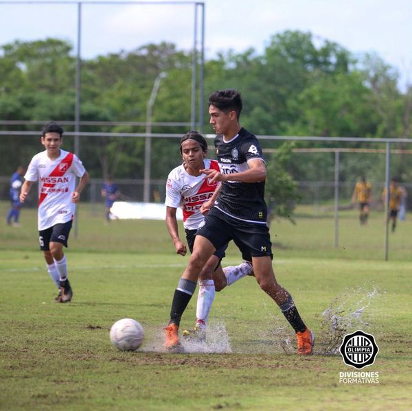 Sub 17: Olimpia sigue al frente a siete puntos de sus escoltas - Fútbol - ABC Color