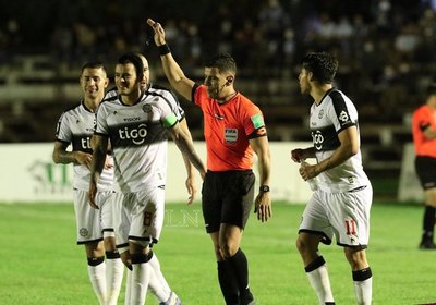 ¿Después de cuánto le cobraron un penal a Olimpia?