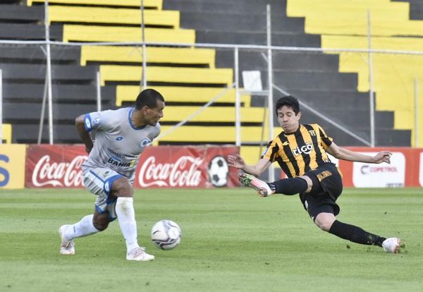 12 de Octubre-Guaraní: ventaja aurinegra - Fútbol - ABC Color