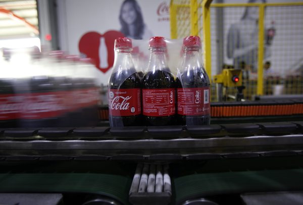 Un ministro peruano afirma que la Coca-Cola está hecha a base de hoja de coca - MarketData