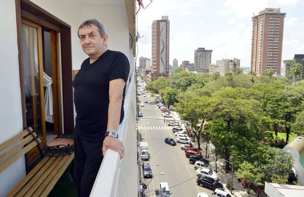 “Robin Wood es nuestro Lope de Vega; tenía un talento inmenso y mucha creatividad”, dice escritor - Ancho Perfil - ABC Color