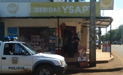 Asaltan bodega y se llevan bebidas alcohólicas y dinero