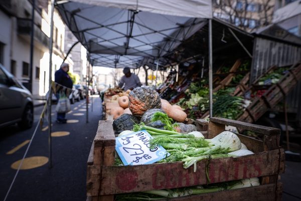El gobierno de Argentina negocia con los empresarios un freno a los precios de alimentos - MarketData