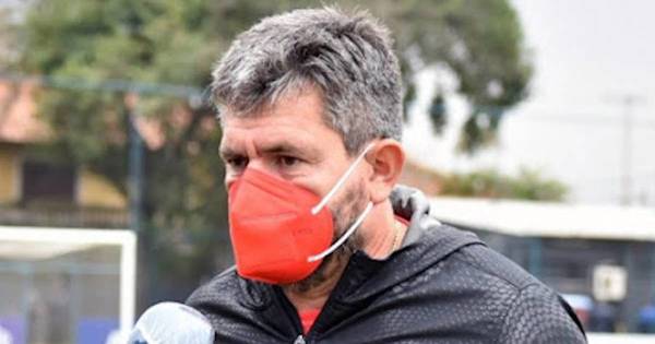 La Nación / El campeón se quedó sin entrenador