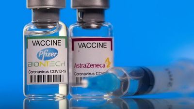 Nuevo estudio confirma efectividad de combinación de vacunas anti-Covid