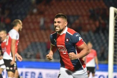 Cerro Porteño logra un trabajado triunfo ante un duro River