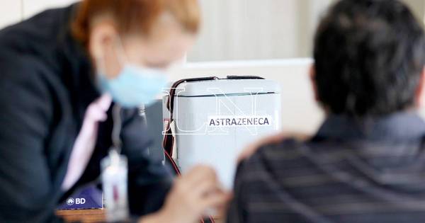 La Nación / Unas 600 personas ya recibieron la tercera dosis en Central