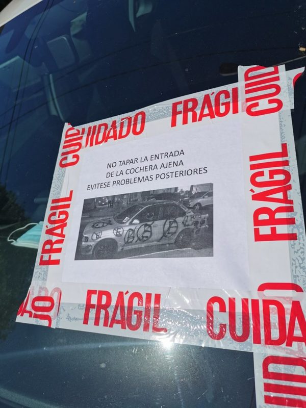 El que avisa no traiciona (mal estacionamiento) » San Lorenzo PY
