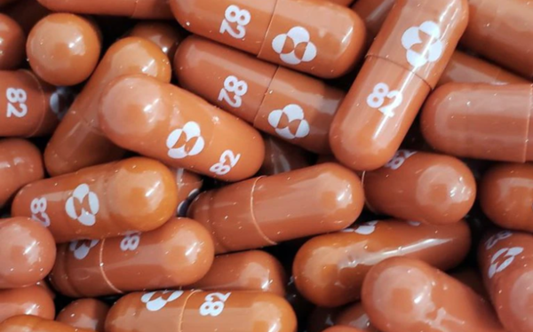 Diario HOY | OMS planea comprar pastillas antivirales para tratar casos leves de COVID-19 a bajo costo