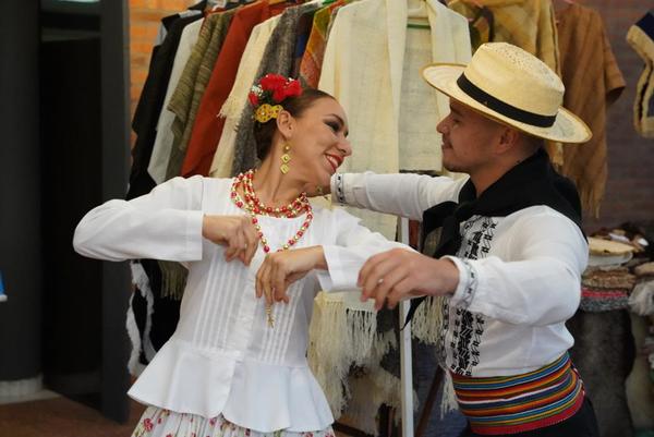 Ballet Folclórico Nacional llevará a Pilar el proyecto "Abriendo Horizontes" - .::Agencia IP::.