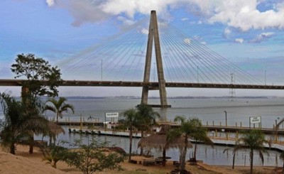 Paso fronterizo entre Encarnación y Posadas se encuentra habilitado
