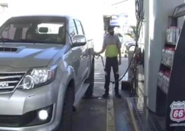Precio del combustible podría subir por quinta vez - SNT