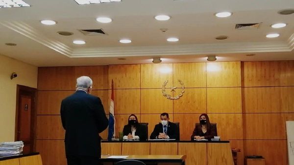 Arzobispo declara en nuevo juicio contra cura en caso Alexa