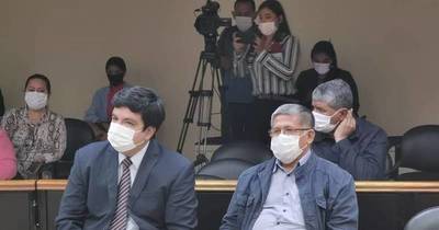 La Nación / Monseñor Valenzuela declaró en nuevo juicio contra cura acusado por acoso