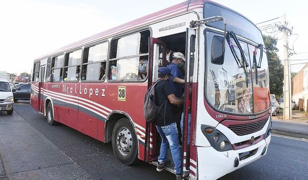 Petropar venderá hasta 6 millones de litros de diésel a colectiveros para que “no suba” el pasaje - Nacionales - ABC Color