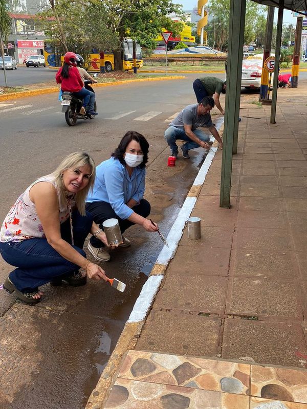 Comerciantes de Encarnación expectantes que más argentinos compren en la “Perla del Sur” - Nacionales - ABC Color
