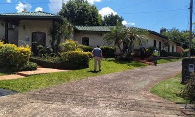 Allanan vivienda en busca de implicados en red de trata de personas
