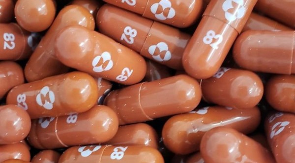 MUNDO | OMS planea comprar pastillas antivirales para tratar casos leves de COVID-19 a bajo costo