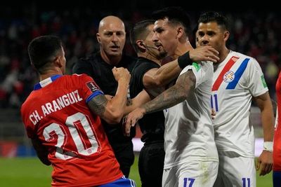 Charles Aránguiz, baja en Chile para duelos ante Paraguay y Ecuador - Fútbol Internacional - ABC Color
