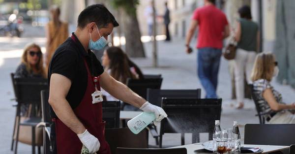 La Nación / Emitirán decretos que amplían, hasta diciembre, reducciones del IVA y del ISC