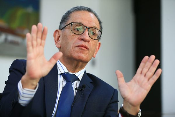 Ministro ecuatoriano cesa a los funcionarios por la avería que paró la extracción de crudo - MarketData