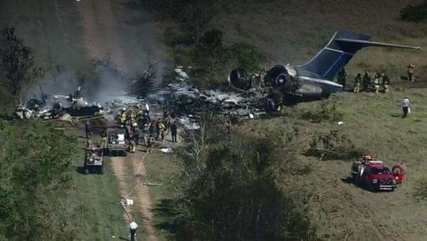 Un avión se estrella en EEUU y sobreviven las 21 personas a bordo