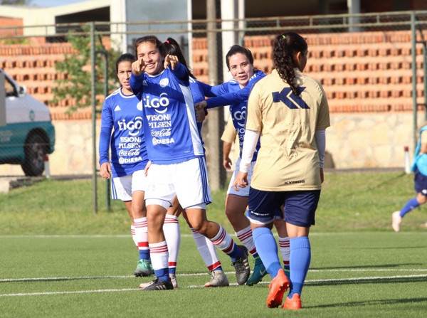 Albirroja Femenina triunfó en amistoso - APF