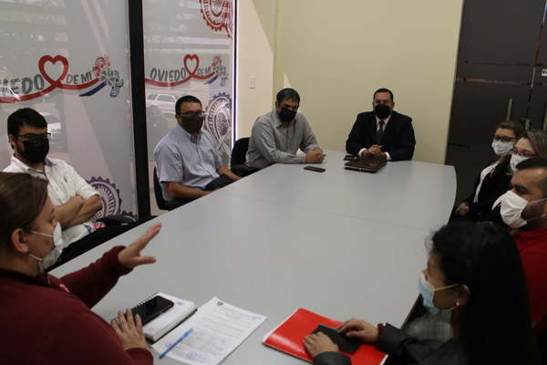 Se reúne el equipo Técnico de Transición de la Municipalidad de Coronel Oviedo - Noticiero Paraguay