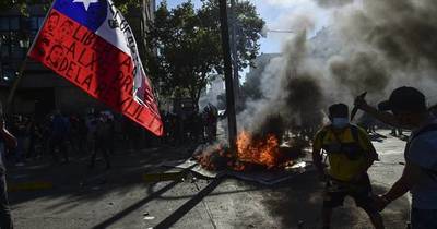 La Nación / Disturbios violentos vuelven a 2 años de la revuelta social chilena