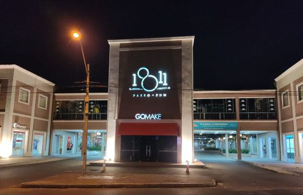 Solitario ladrón asalta a pie un casino en centro comercial - Nacionales - ABC Color