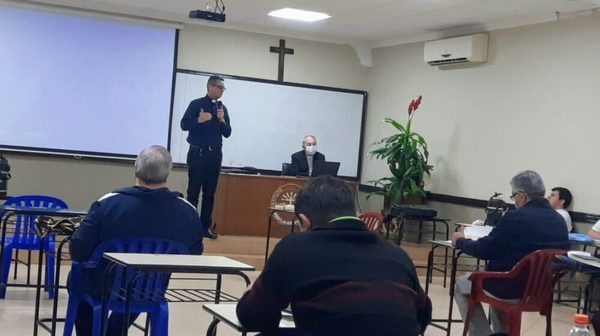Párrocos se reúnen en Alto Paraná