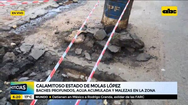 Calamitoso estado de la avenida Molas López - ABC Noticias - ABC Color