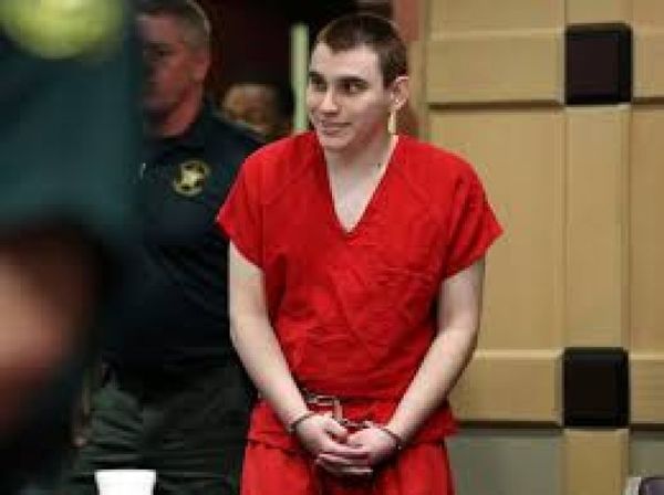 Autor de tiroteo en un instituto de Florida se declara culpable de 17 asesinatos