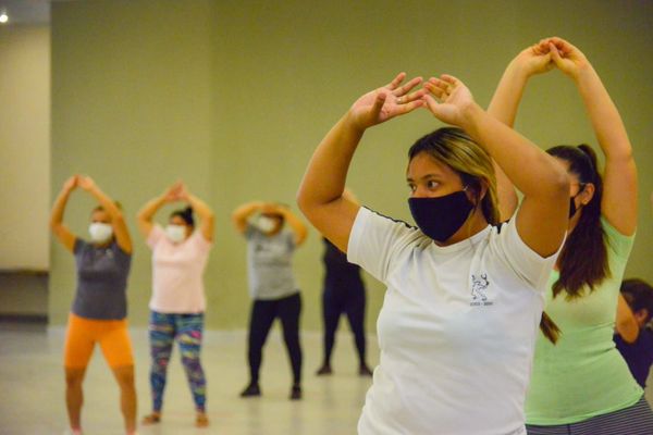 SND con clases de Bailoterapia llega todos los días al Barrio San Francisco - El Independiente