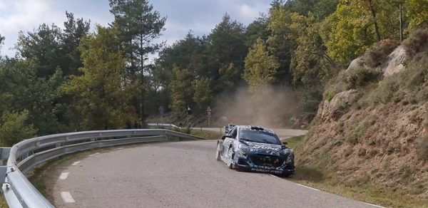 Sébastien Loeb probó el nuevo Ford Puma Rally1 pensando en el 2022