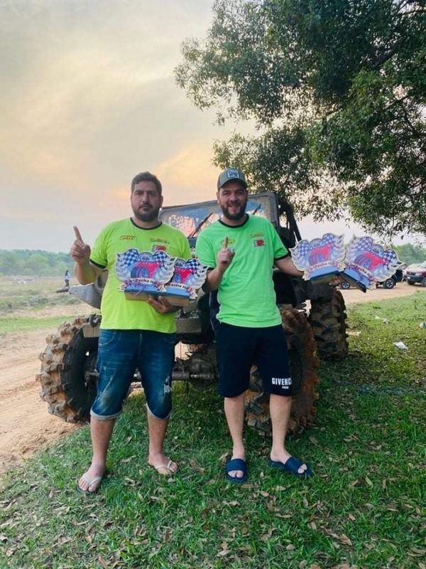 Dupla esteña gana fecha del campeonato 4×4 en Carapeguá - ADN Digital