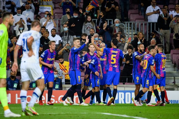 Barcelona gana a Dinamo de Kiev y toma un poco de aire en la Champions