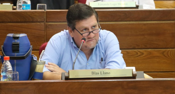 Senador Llano denuncia que Efraín Alegre cerró puertas de sede del PLRA - ADN Digital