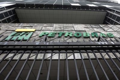 La producción de la brasileña Petrobras se redujo pero las ventas saltaron - MarketData