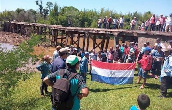 Crónica / Lalan porque ndaipóri solución para el puente